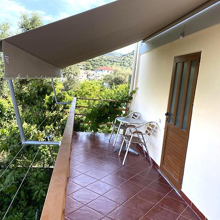 Vlorë Flutura Apartments מראה חיצוני תמונה