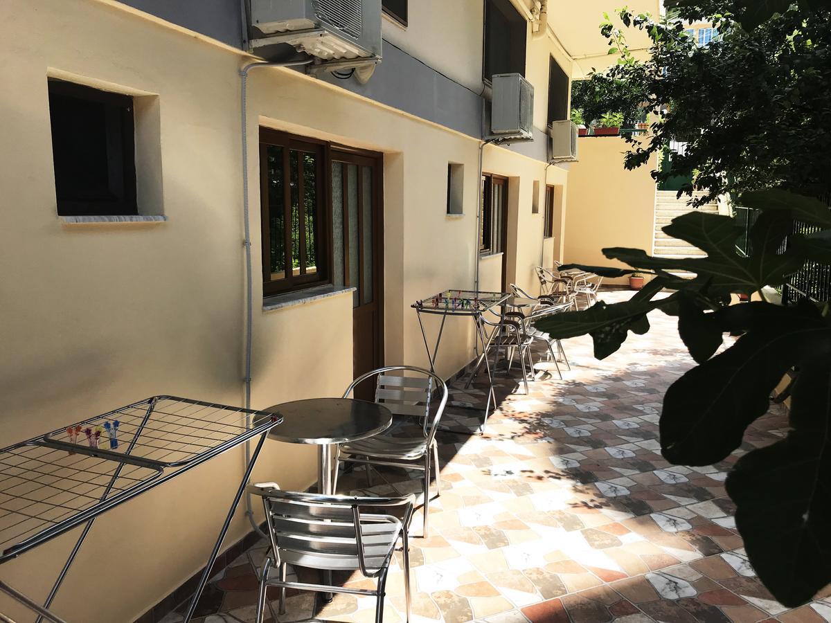 Vlorë Flutura Apartments מראה חיצוני תמונה